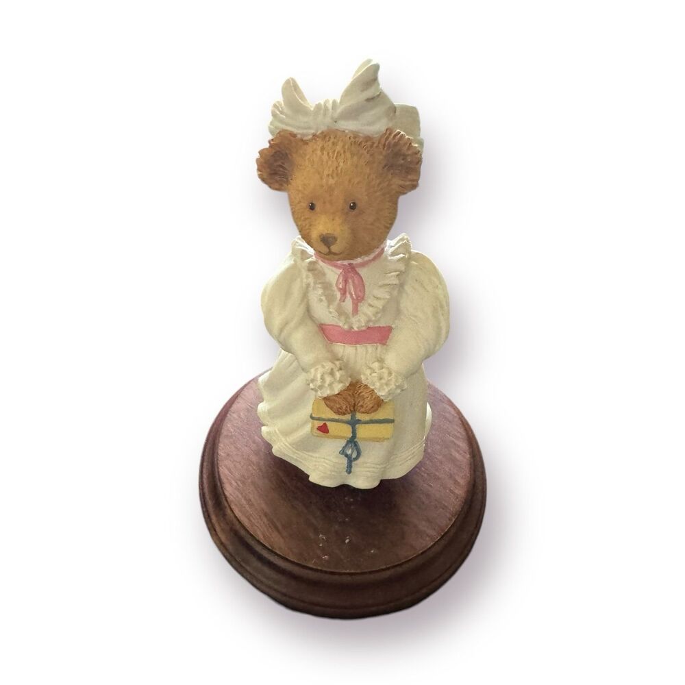 Department 56 Upstairs Downstairs‎ Bears Kitty Bosworth Eldest of the Children